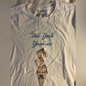 tiny turnip yankees baby tee